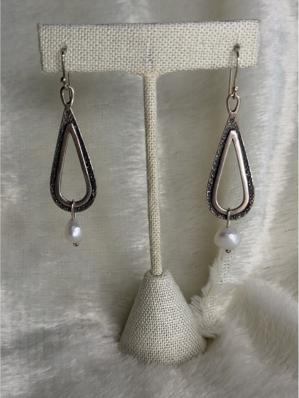 Vintage Silpada Retired W1388 "Perfect Pearl" Oxidized Sterling Silver Earrings